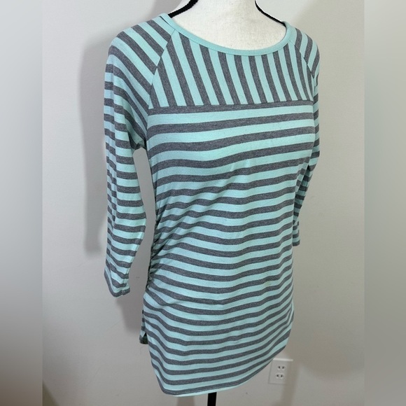 Liz Lange Maternity sz med top knit gray and lite green stripe - Picture 8 of 13